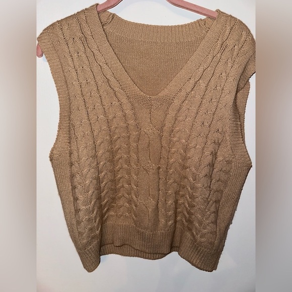 Cable Knit Brown Tan Sweater Vest Medium #1780 - Picture 1 of 5